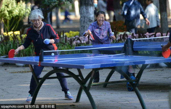 門票3毛錢！這個私家花園對外開放啦，有“佛香閣”，還有滿樹蘋果~