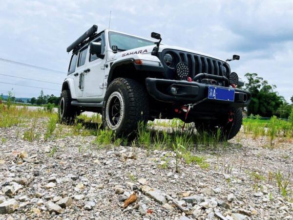沒有升高的Jeep怎麼改 看重慶車友的牧馬人撒哈拉改裝案例