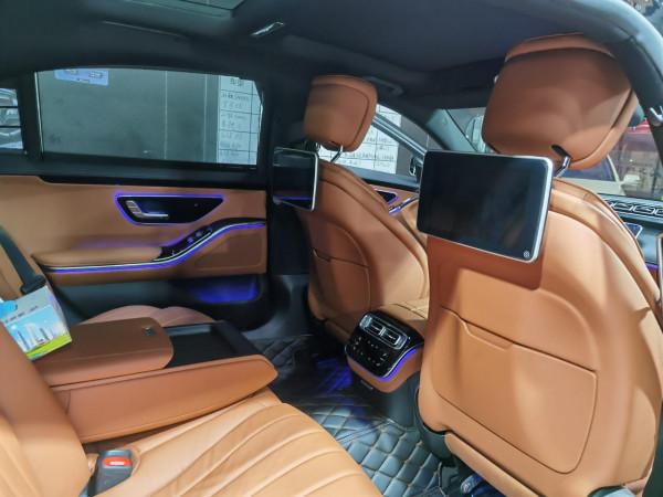 於細雨中潤色無聲！21款賓士S400L升級S450L四驅前臉、刀鋒輪轂等