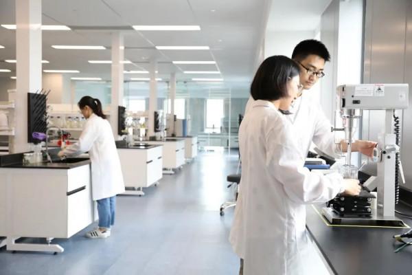 背靠華熙生物,潤百顏如何跑通功能性護膚賽道? 背靠華熙生物,潤百顏如何跑通功能性護膚賽道?