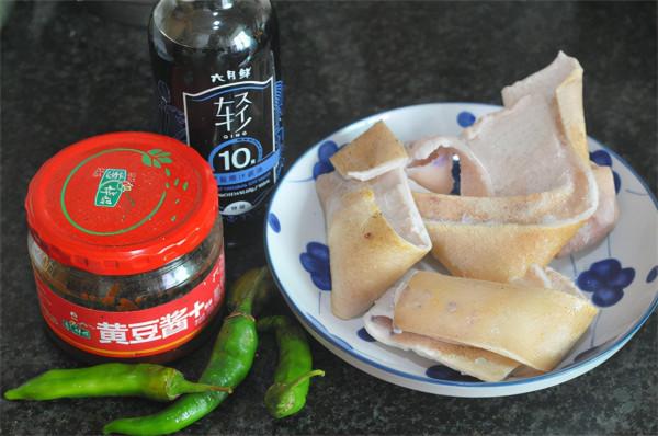 青椒炒肉皮做法