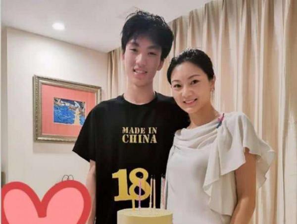 張藝謀長子張壹男：17歲拿獎被父親誇讚，張末帶來的壓力逼我成長