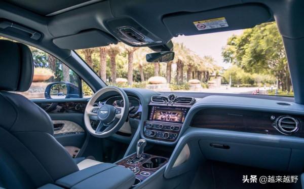 V6發動機還能上綠牌？混動版賓利添越：5.5秒破百，50公里不燒油