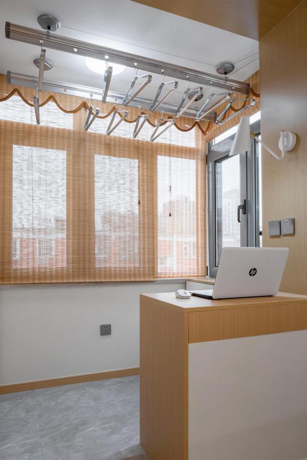 57㎡小戶型將“客廳”搬進臥室，超多“功能區”生活更便利