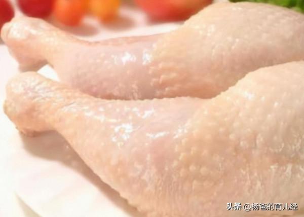 分享一款美味的黃油燜雞，烹飪簡單，肉嫩鮮香，家中孩子特愛吃