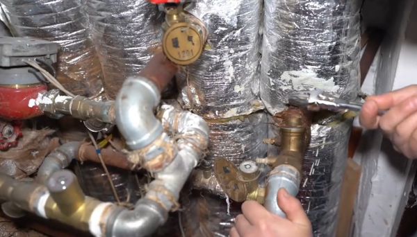 暖氣溫度上不來?自己不會清洗?不用花錢請師傅,教你3步解決 暖氣溫度上不來?自己不會清洗?不用花錢請師傅,教你3步解決