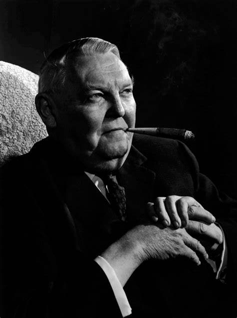 美國女特工準備暗殺主席，卻被我方反將一軍，導致計劃破產