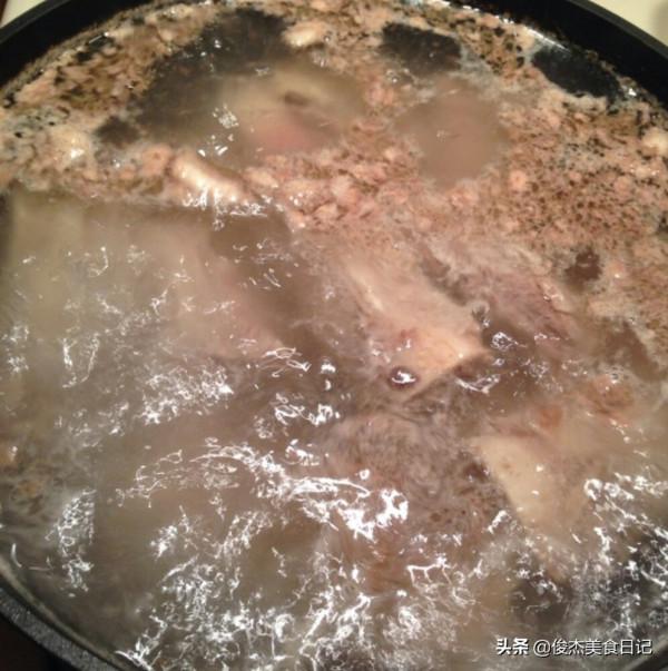 大廚根據多年經驗，總結價值萬元河南正宗胡辣湯配方和操作步驟