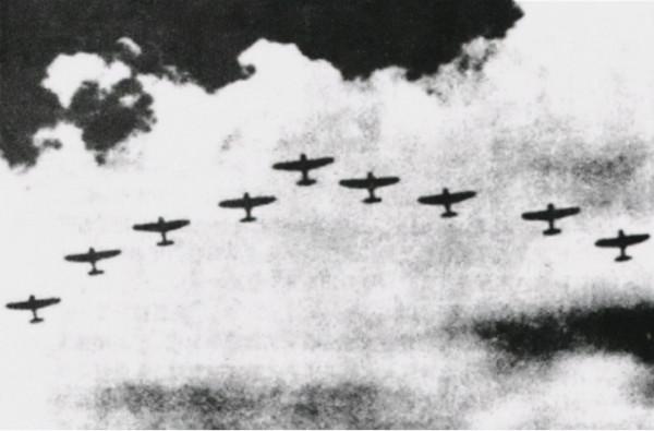 參加空軍因身高被拒,後成為第一個擊落侵華日軍戰機的中國飛行員 參加空軍因身高被拒,後成為第一個擊落侵華日軍戰機的中國飛行員