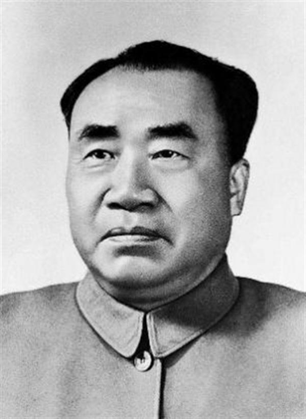 八寶山的無名墓:墓主只是一炊事員,周總理曾指示照顧好墓主人 八寶山的無名墓:墓主只是一炊事員,周總理曾指示照顧好墓主人