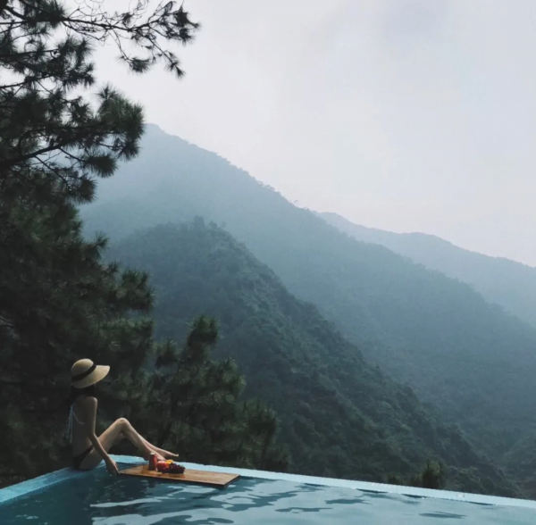 廣州自駕1h，清遠筆架山浪漫野奢民宿，無邊森林泳池丨外寓