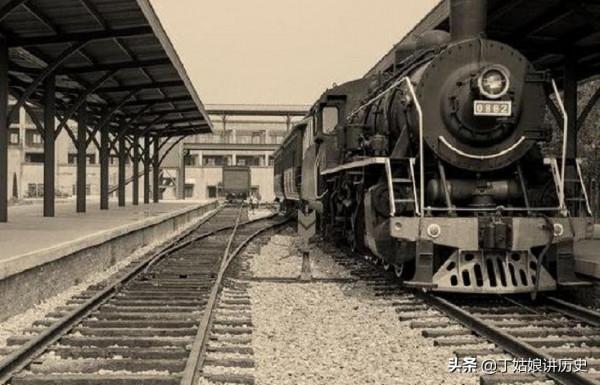 1954年，一農村老太太來到南京，開國少將含淚迎接：娘，兒子在這