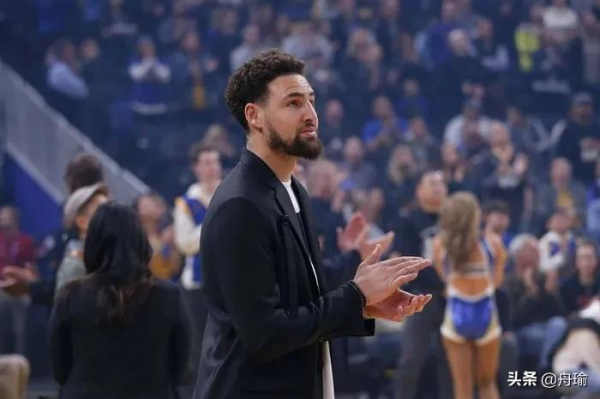 NBA早報：斯特恩曾威脅甜瓜，歷史最佳陣容出爐，奧胖調侃巴克利