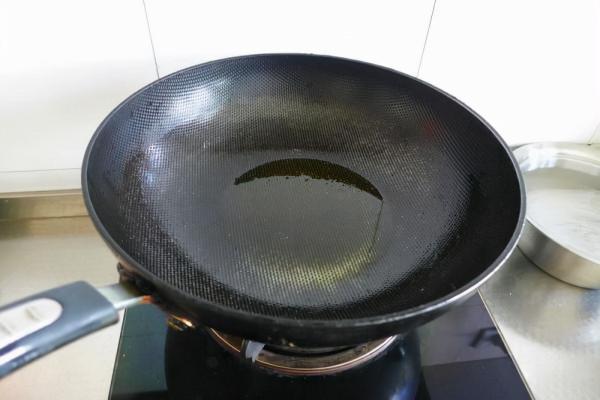 東北特色美食:小雞燉蘑菇!詳細做法來了,附帶步驟圖,趕緊收藏 東北特色美食:小雞燉蘑菇!詳細做法來了,附帶步驟圖,趕緊收藏