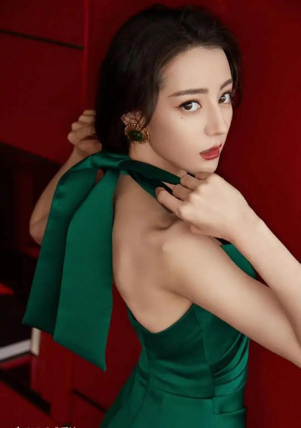 美到可以直接當桌布的圖＃迪麗熱巴＃