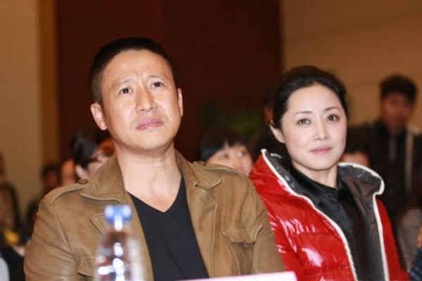 演員張國強:為救癌症父親累到尿血,他讓單身的母親晚年不流淚 演員張國強:為救癌症父親累到尿血,他讓單身的母親晚年不流淚