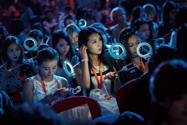 王建宙：我們的手機往事，親歷從1G到5G | 封面人物