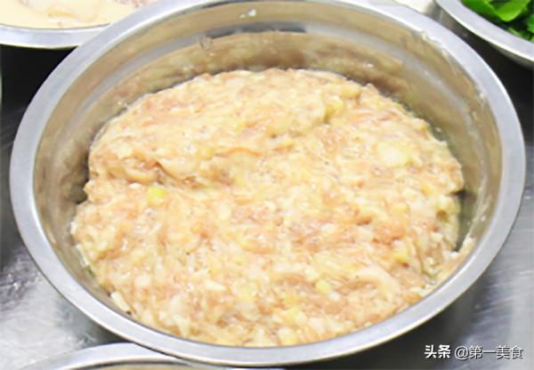 河南特色美食“大燴菜”,地道的農家味,有菜有肉,燉一鍋不夠吃 河南特色美食“大燴菜”,地道的農家味,有菜有肉,燉一鍋不夠吃