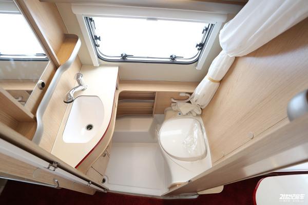 精緻的德系拖掛房車，復古又實用，年輕人喜歡的TA都有，真愛了