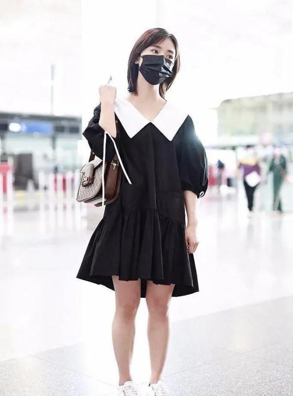 趙露思如此低調!看完了她的機場穿搭,你才會驚呼黑白配真高階 趙露思如此低調!看完了她的機場穿搭,你才會驚呼黑白配真高階