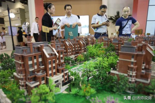 購買新房時和這類人相處好,不但能為你省事省心還能省錢 購買新房時和這類人相處好,不但能為你省事省心還能省錢