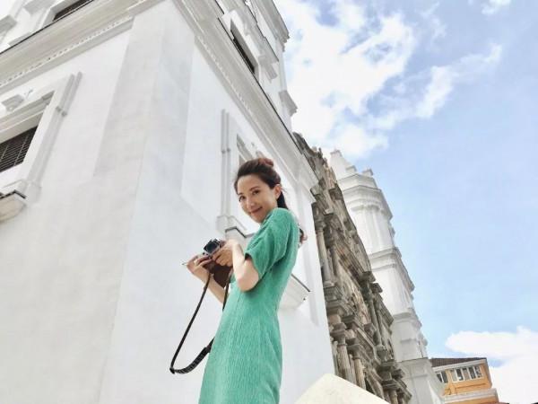 陳赫前妻曬新年美照！173cm穿旗袍比例驚豔，少女氣質不輸張子萱