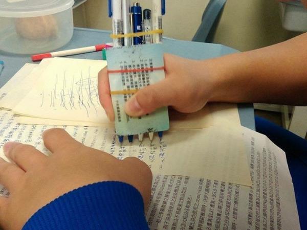 中小學裡出現“新式體罰”，雖然不打不罵，卻讓學生“很聽話”