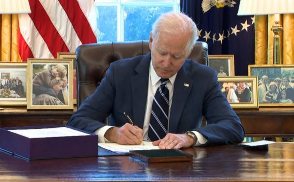 孟晚舟解下腳銬後,壓力重新回到華為一邊,美國要求拆除中企裝置 孟晚舟解下腳銬後,壓力重新回到華為一邊,美國要求拆除中企裝置