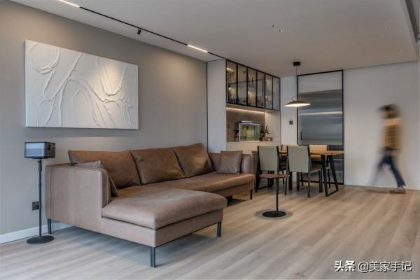 北京夫妻123㎡的家，因巧妙佈置而走紅網路，不要電視牆太香了