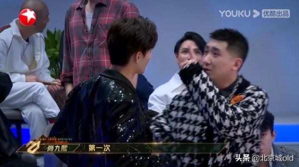 《追光吧》寶藏哥哥，低音炮歌手王晰，改編兒歌，搖滾範驚豔全場