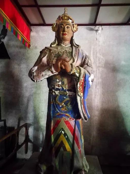 雷州有座千年古祠，全國罕見的五代石人石狗