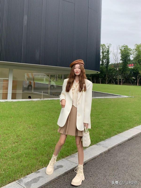 “小個子”早秋別亂穿，看這些揚長避短的小技巧，時尚洋氣顯腿長