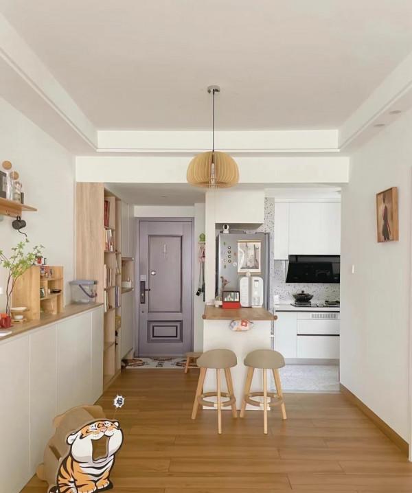 58㎡兩房兩廳,不僅有客廳、餐廳、大陽臺,關鍵是衛生間還4㎡ 58㎡兩房兩廳,不僅有客廳、餐廳、大陽臺,關鍵是衛生間還4㎡