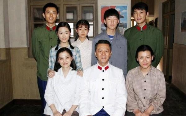 《開端》帶火了劉丹！從梅婷到楊紫，多名女演員曾因正午陽光走紅