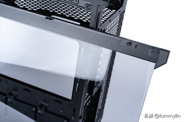 風冷執行者 - Fractal Design Torrent Compact 裝機展示