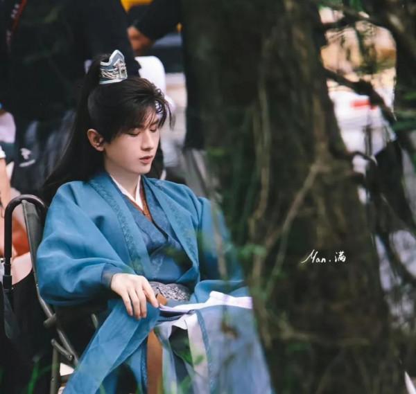 90四小生存貨盤點,鄧倫倪妮、成毅楊紫、白宇楊冪,李現呼聲最高 90四小生存貨盤點,鄧倫倪妮、成毅楊紫、白宇楊冪,李現呼聲最高