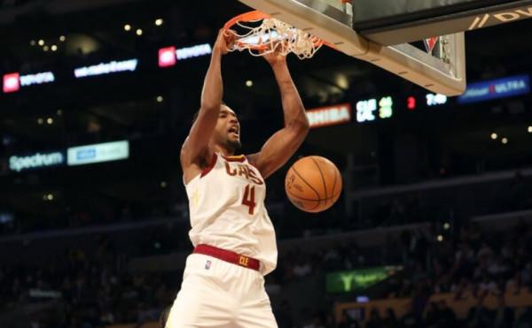 轟23+6+3打爆湖人內線!探花不懼濃眉成騎士輸球安慰,火箭扎心了 轟23+6+3打爆湖人內線!探花不懼濃眉成騎士輸球安慰,火箭扎心了