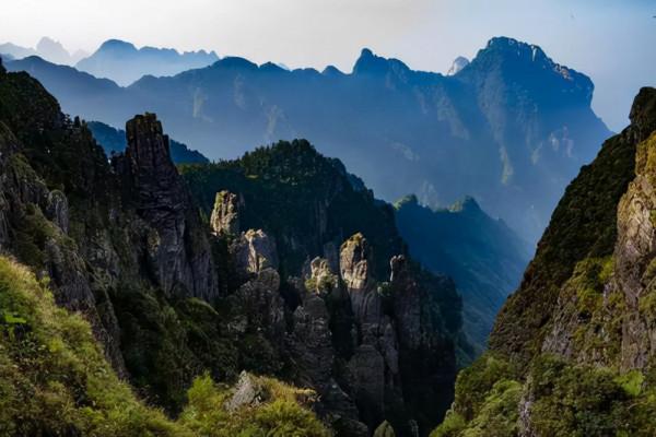 湖北一林區,一年四季天氣氣溫適中,遊客來了都捨不得離開 湖北一林區,一年四季天氣氣溫適中,遊客來了都捨不得離開