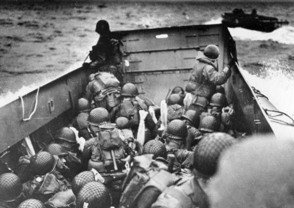 抗戰劇裡子彈打不死人？現實中人中彈後能活多久，老兵最有發言權