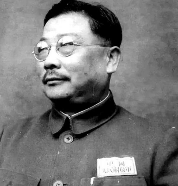 重慶談判前，毛主席李克農設下一計，讓老蔣大罵：中統軍統是飯桶