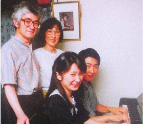 千年狐狸哪能那麼簡單：紀子妃40歲搏命做試管產皇孫，成最後贏家