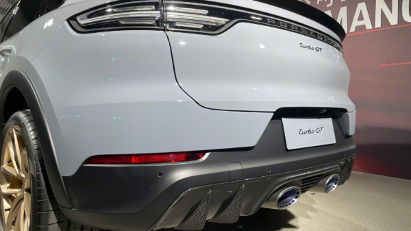 AMG GT竟然是最慢的，廣州車展效能最強的5款新車盤點