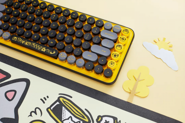 國風少年，國潮出擊，吾皇萬睡×羅技聯名新品來襲