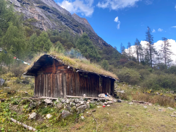 遊記 | 自由扶梯上,你自在如風——挑戰婆繆峰始末 遊記 | 自由扶梯上,你自在如風——挑戰婆繆峰始末