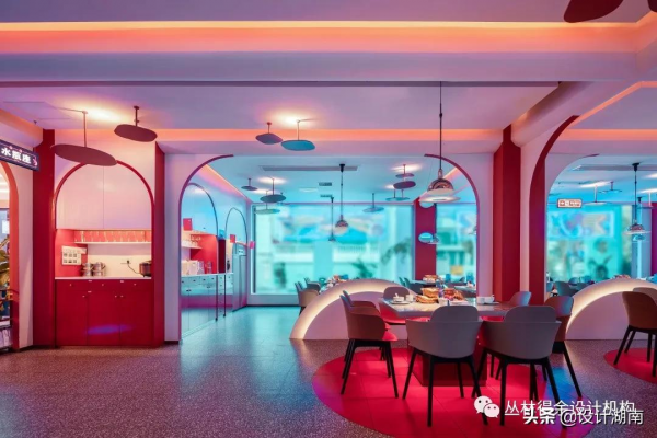 作品欣賞｜叢林得餘：小仙女們的龍蝦美食夜店