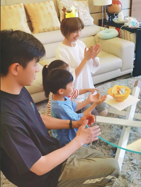 這8對幸福美滿的夫妻，有人恩愛32年，有人36歲生二胎，你知道嗎