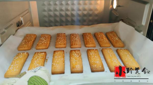 家裡有玉米麵教你做爐果，比桃酥還好吃，入口香酥脆甜，好吃極了