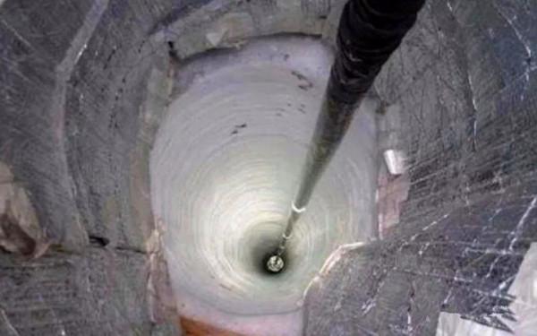 蘇聯當年打算挖穿地球，為何挖到12262米突然終止？發現了什麼？