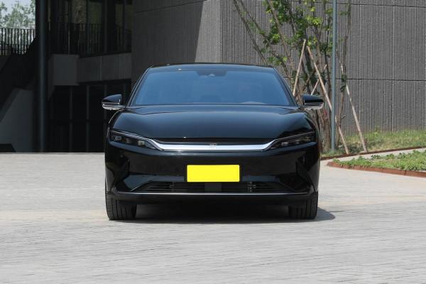 全系“佩刀”的比亞迪旗艦,配置拉滿、3.9秒破百,已被徹底捧紅 全系“佩刀”的比亞迪旗艦,配置拉滿、3.9秒破百,已被徹底捧紅