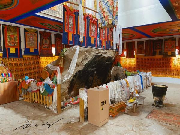 西藏昌都也有一座“文成公主廟”,藏在峽谷裡,知道的遊客還不多 西藏昌都也有一座“文成公主廟”,藏在峽谷裡,知道的遊客還不多